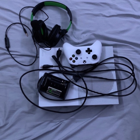 Xbox 1 s